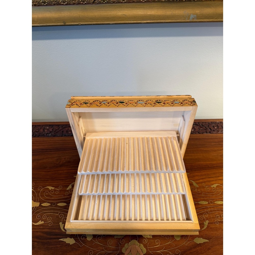 Vintage Russian 3 Tier Carved Cigarette Box - Picture 7 of 17